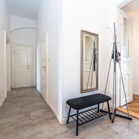 Apartments Safarikova 18 براغ المظهر الخارجي الصورة