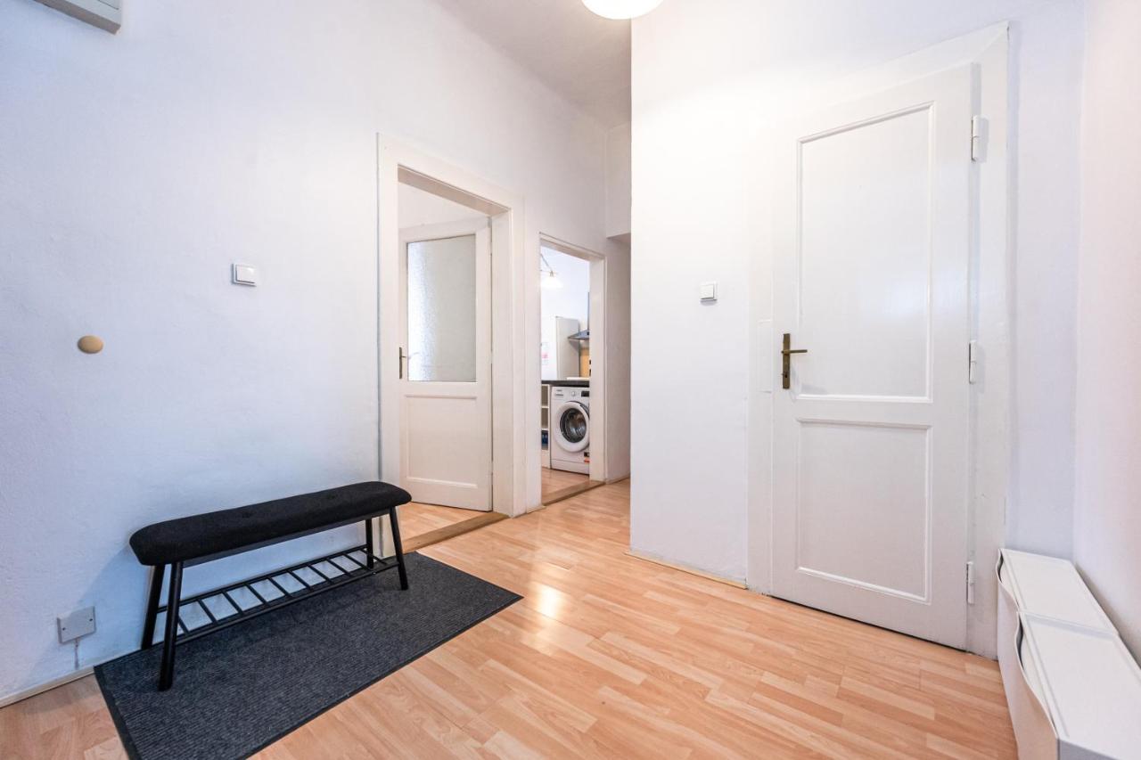 Apartments Safarikova 18 براغ المظهر الخارجي الصورة