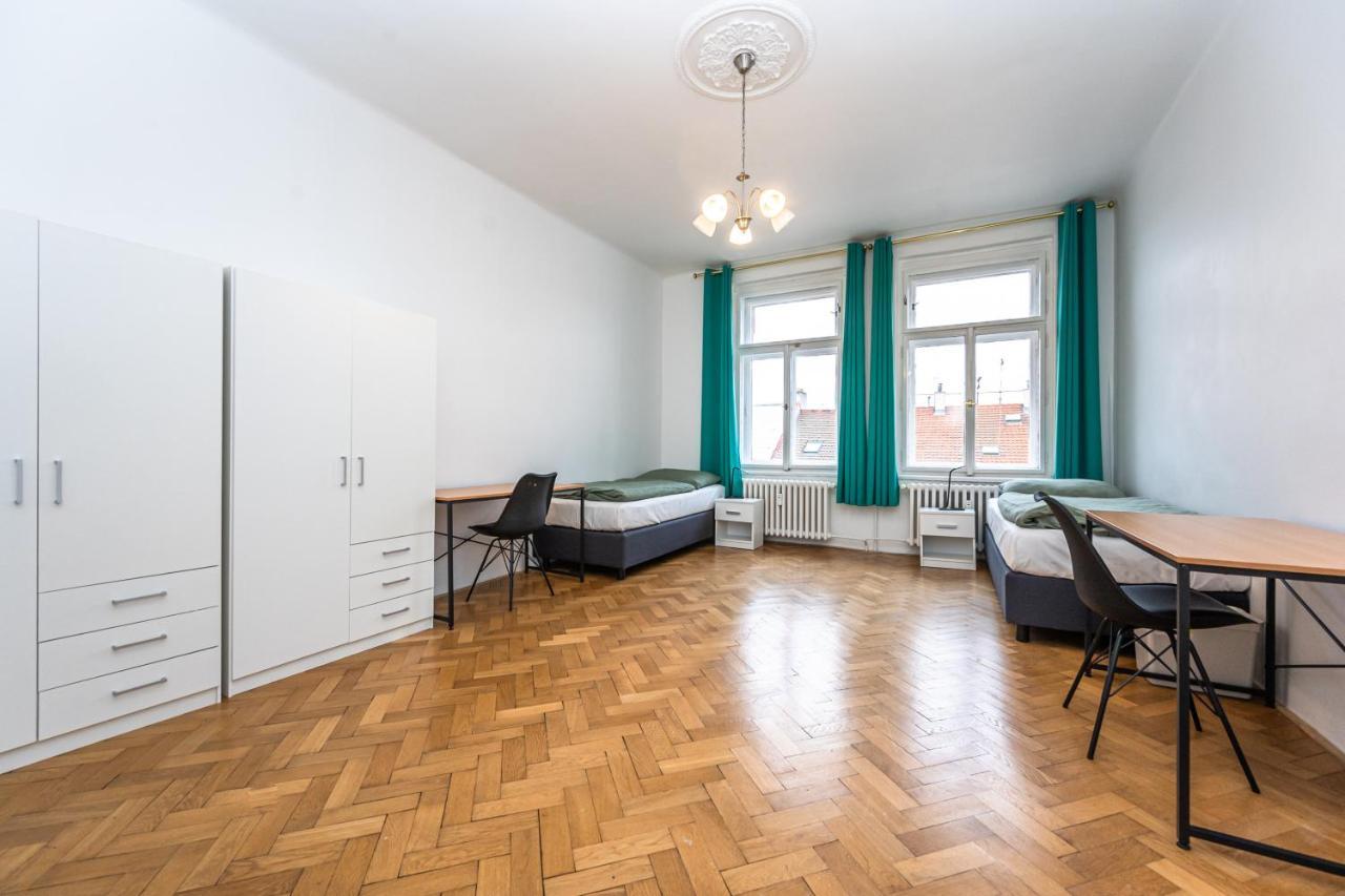 Apartments Safarikova 18 براغ المظهر الخارجي الصورة