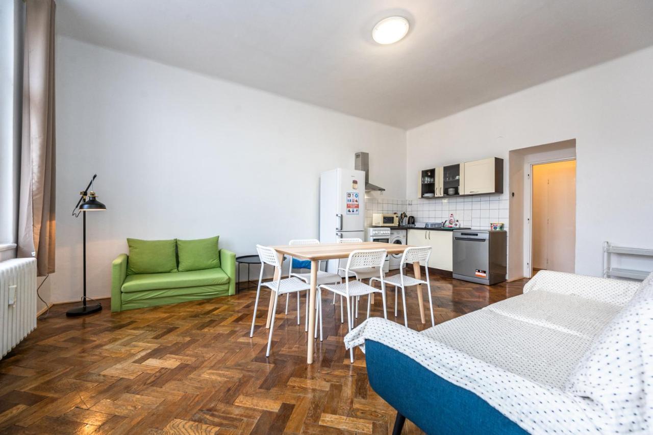 Apartments Safarikova 18 براغ المظهر الخارجي الصورة