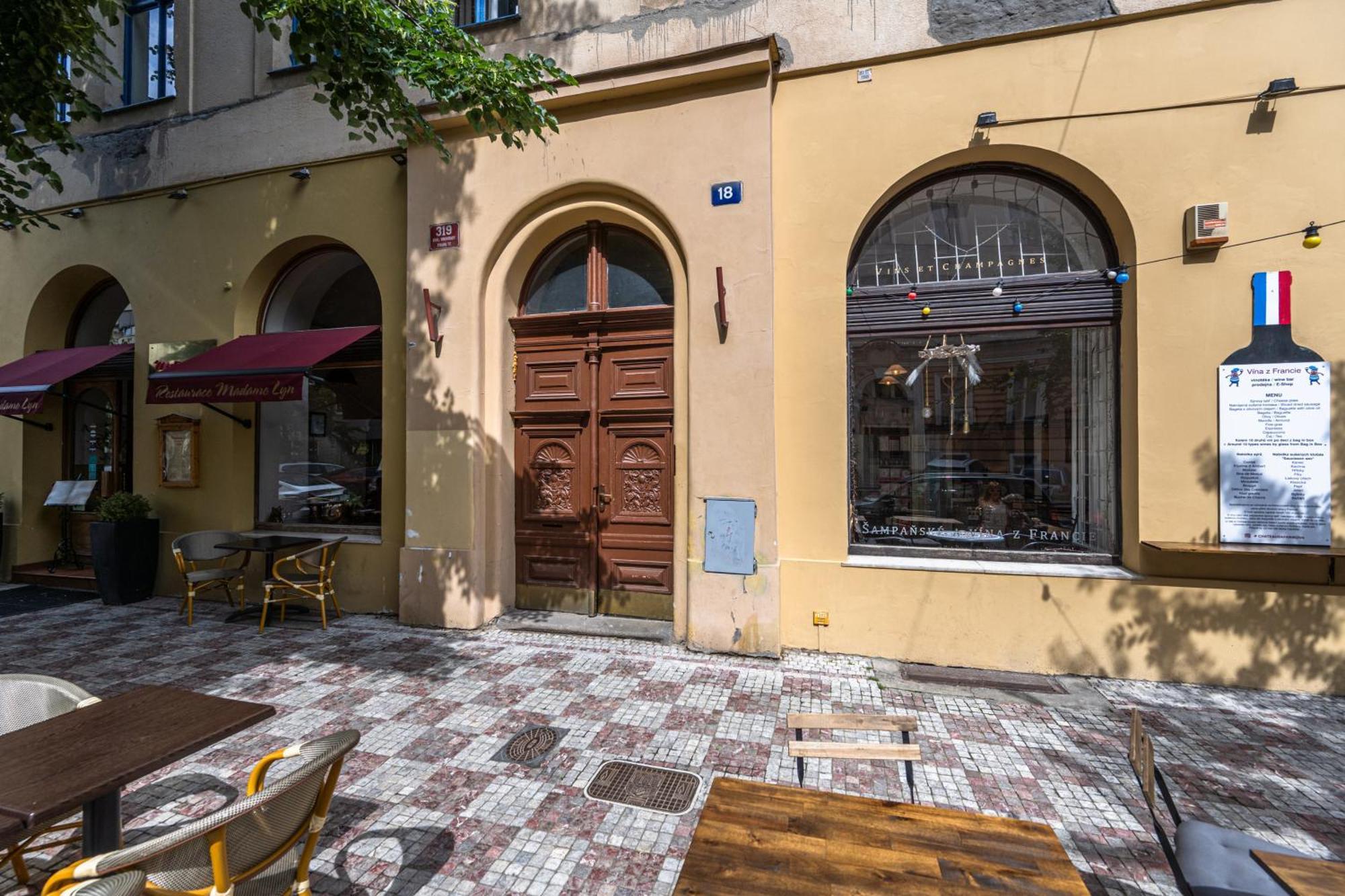 Apartments Safarikova 18 براغ المظهر الخارجي الصورة